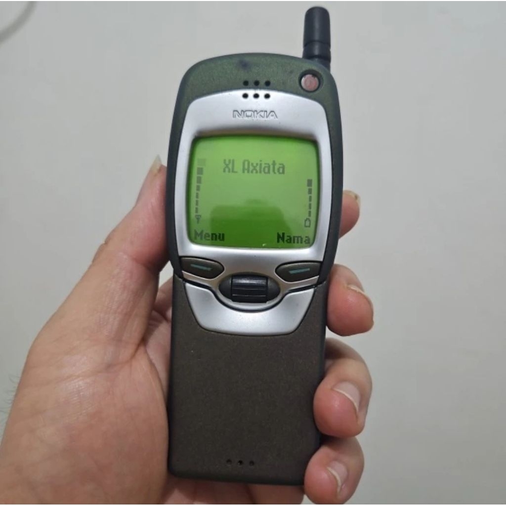 NOKIA 7110 RARE ITEM