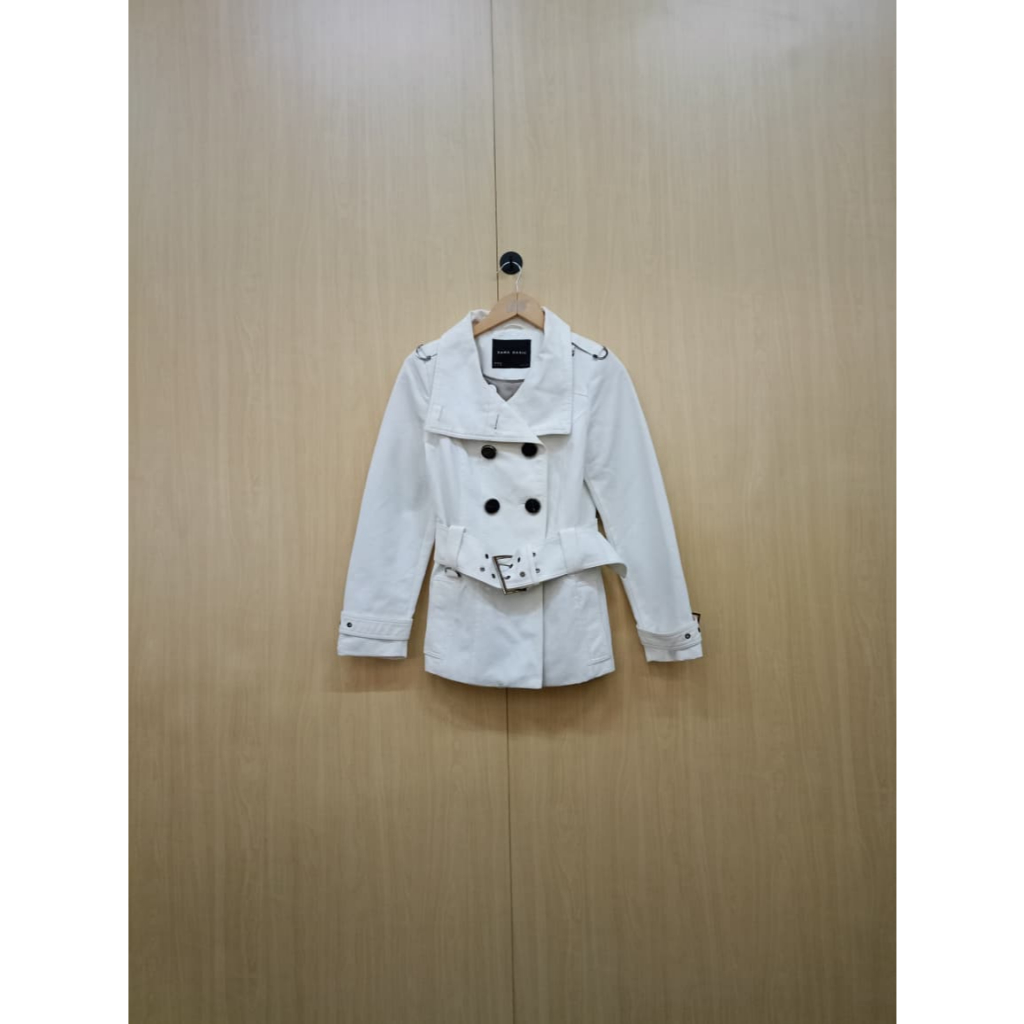 BLAZER ZARA BASIC PUTIH size M, LD 46, panjang 68