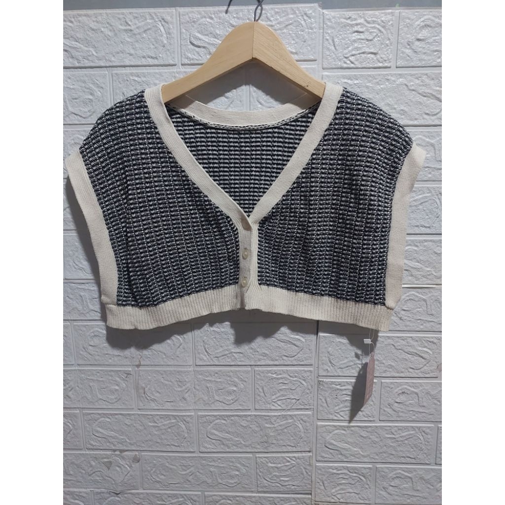 GLOBAL WORK VEST / ROMPI RAJUT FULL MOTIF CROPTOP HITAM