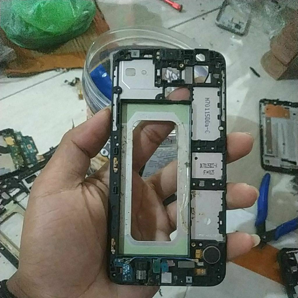 frame bekas Samsung J5 prime dapat sesuai gambar