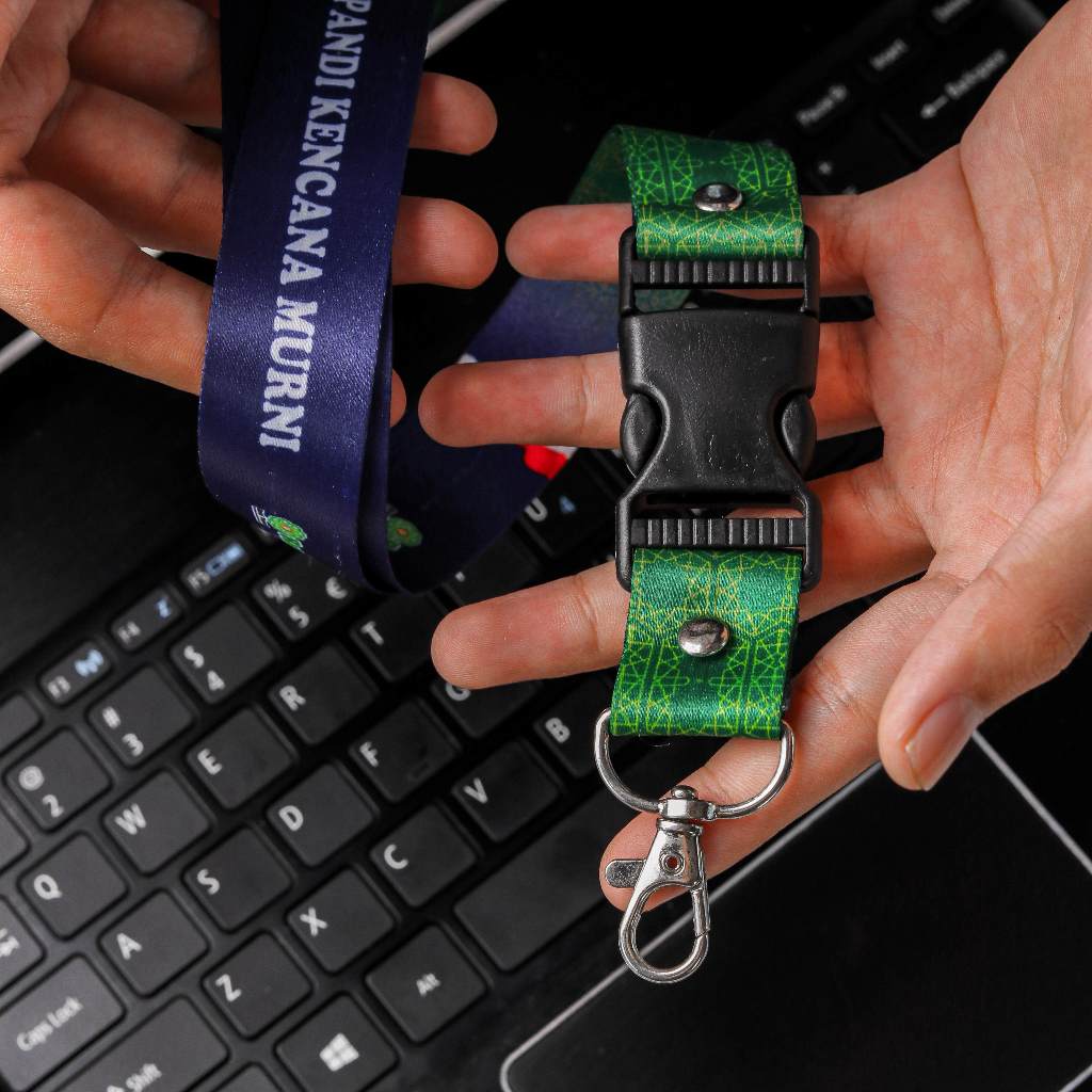 

Cetak lanyard printing lebar 2,5cm bahan tisue tahan lama