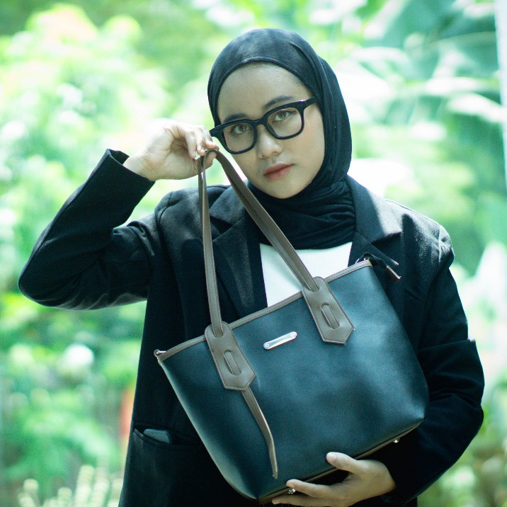 H17 Totebag Aesthetic || Tas Sekolah || Totebag Selempang Wanita || Tas Kuliah