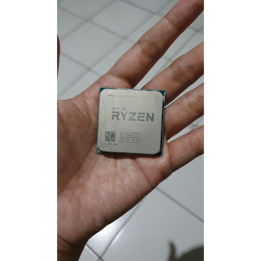 AMD Ryzen 3 2200G