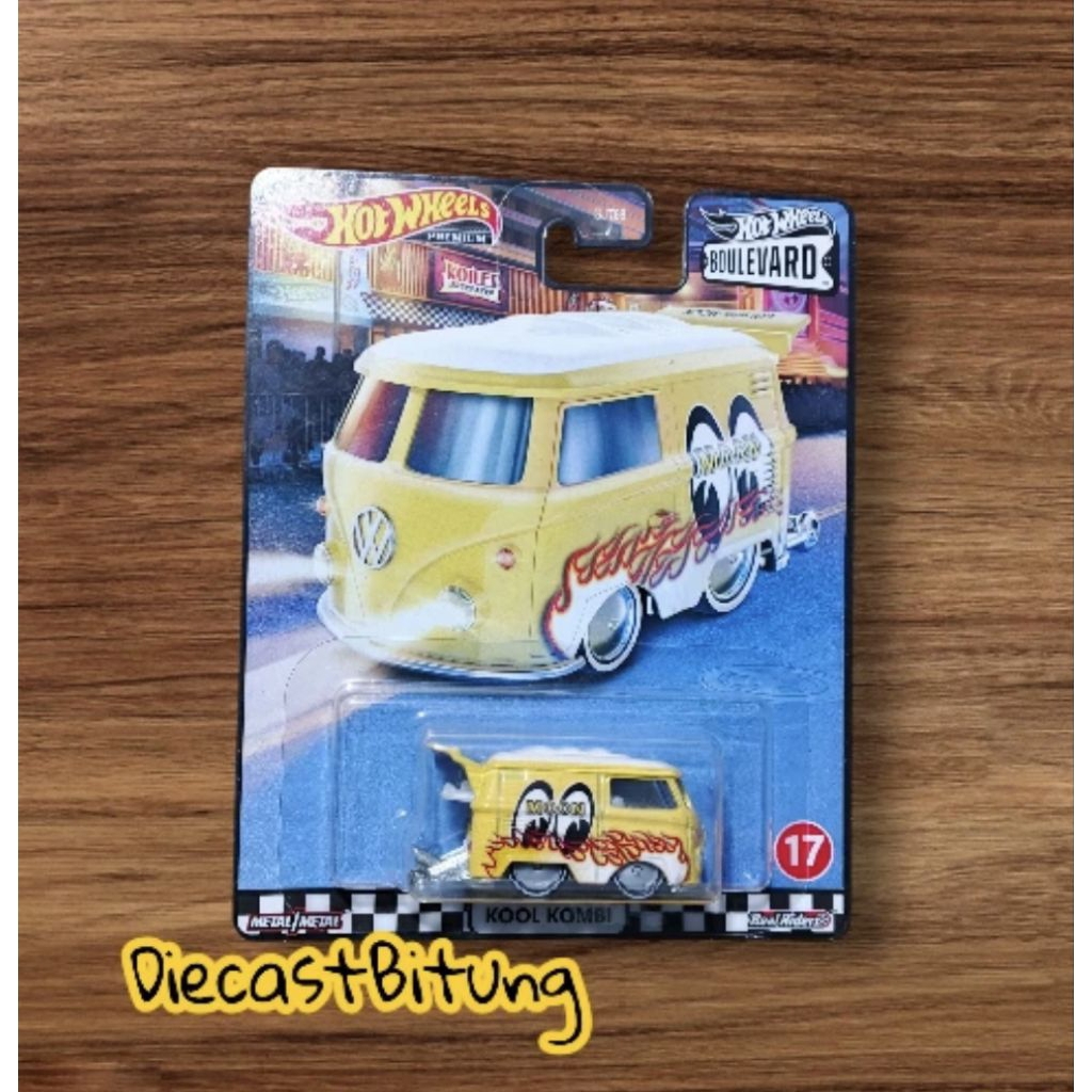 Hot Wheels Kool Kombi Mooneyes Boulevard