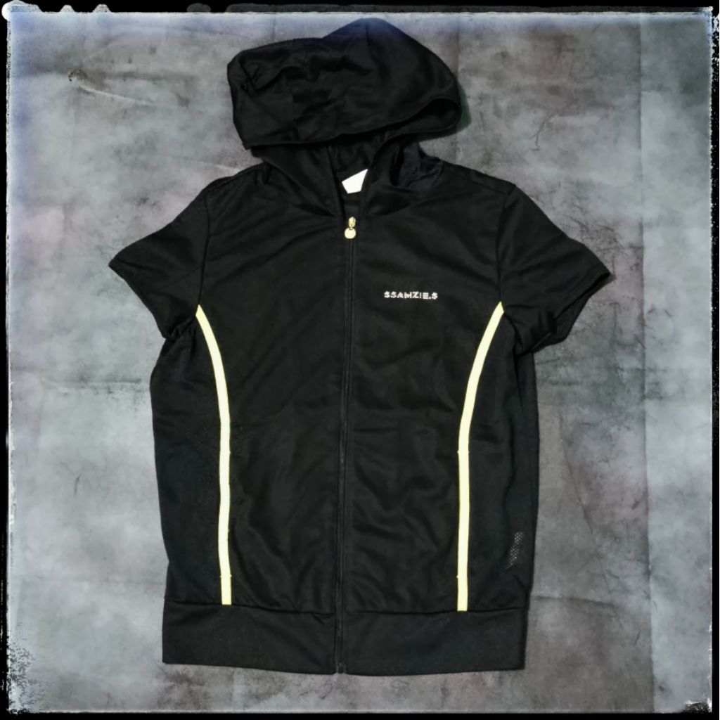 SSAMZIE Tracktop hoodie cewek lengan pendek merk Ssamzie size S