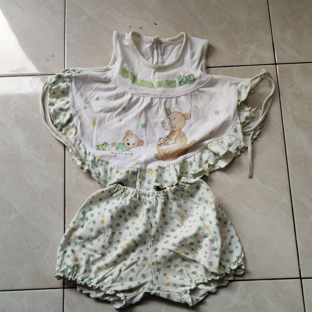 Baju bayi perempuan preloved