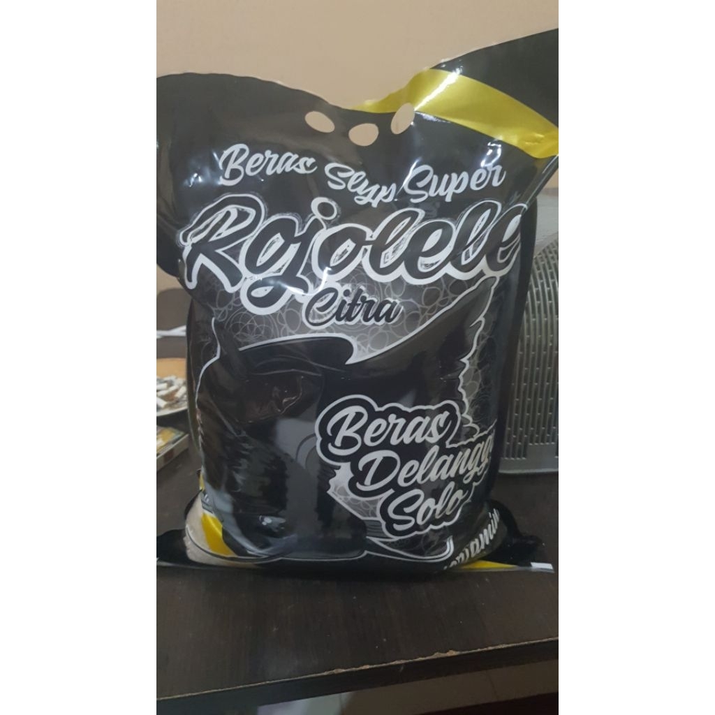 

Beras Rojo Lele 5 kg