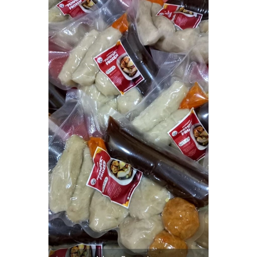 

pempek Palembang frozen sudiang