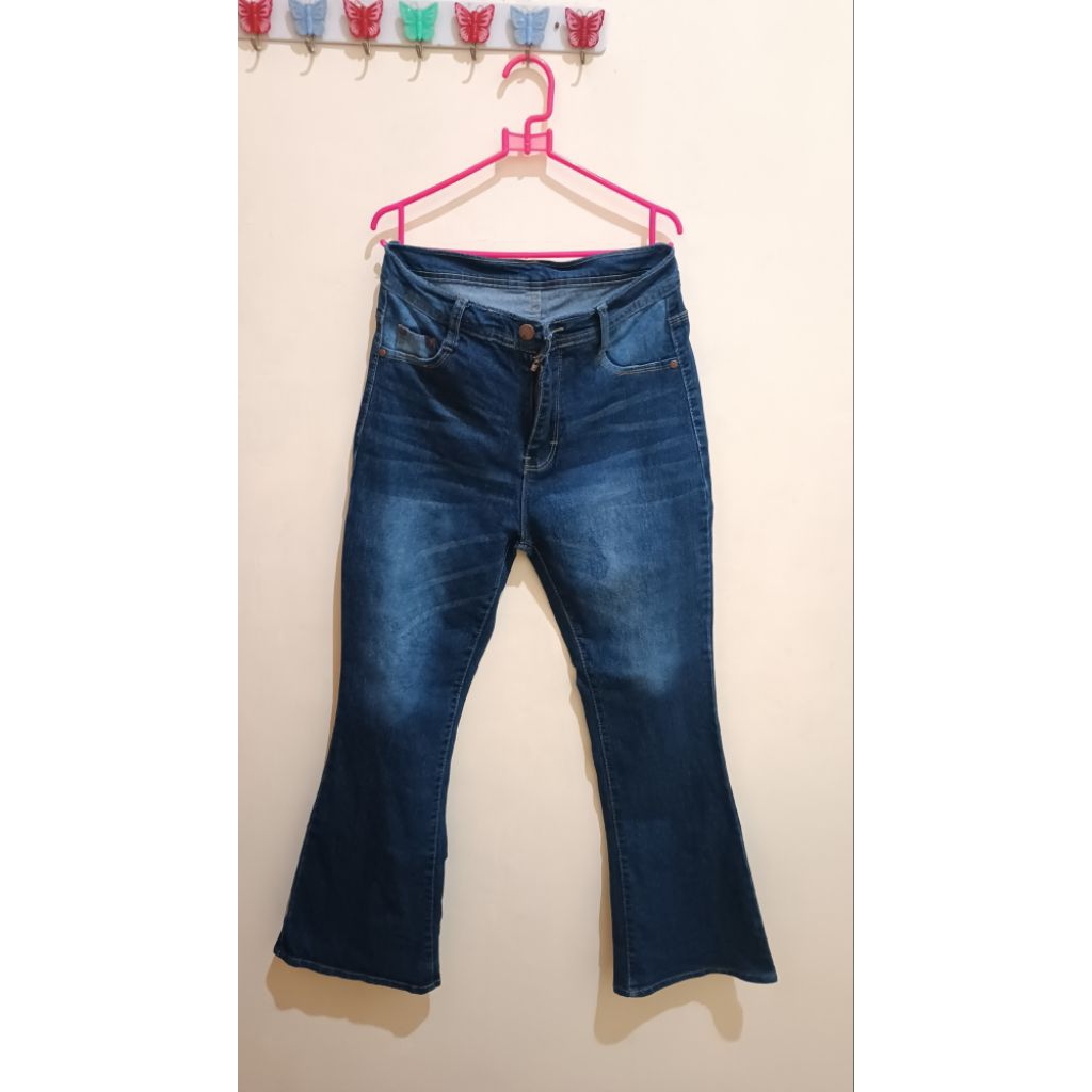 PRELOVED JEANS CUTBRAY