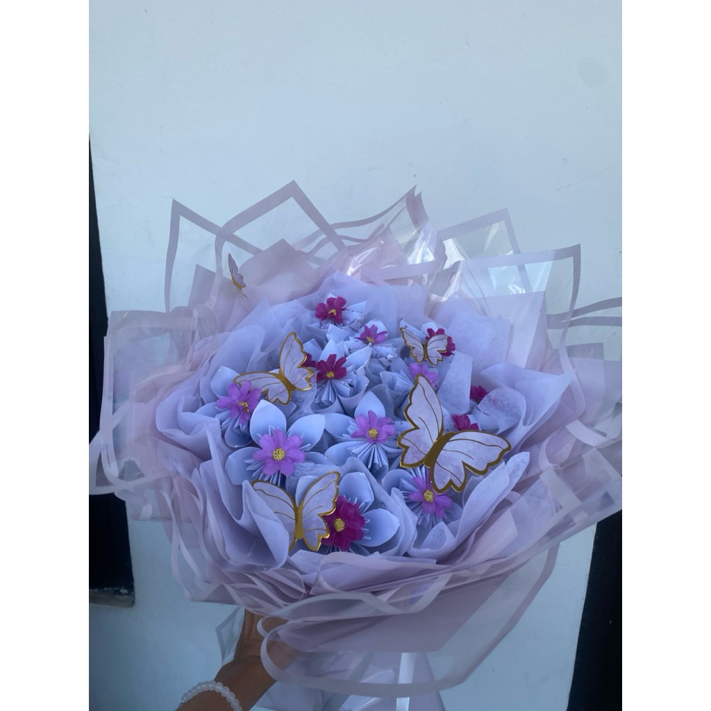 bucket bunga kertas skripsi