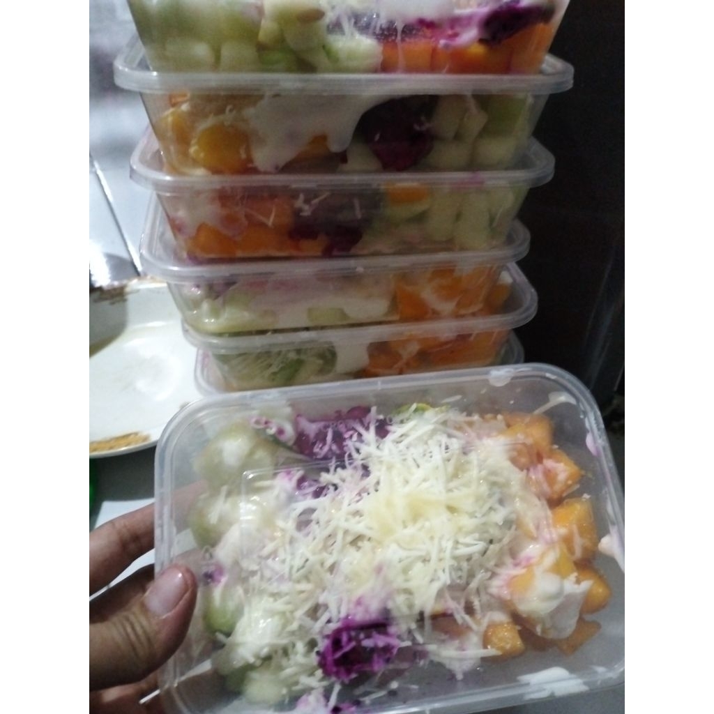 

SALAD BUAH