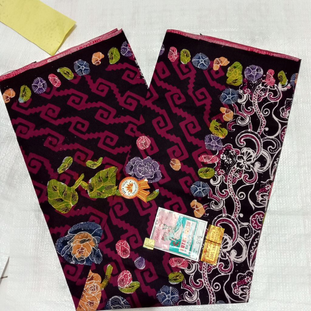 Sarung Wanita Putri Salju/Kain Wanita Putri Salju/Kualitas tebal tidak nerawang dengan harga terjang