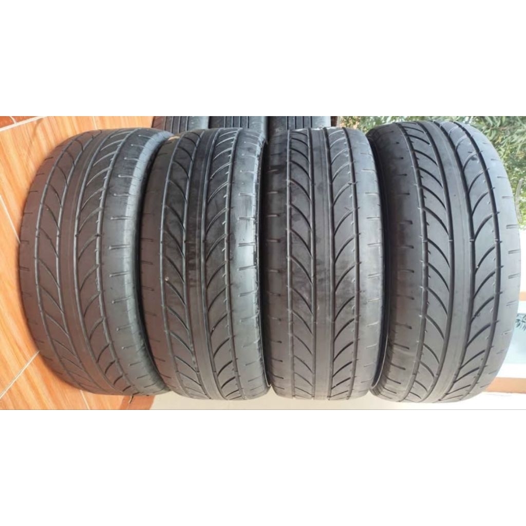 COD GARANSI 100% BAN 215 55 R17 BEKAS CABUTAN DAN TUBLES, BUKAN TERMURAH KAMI JAMIN TERBAIK