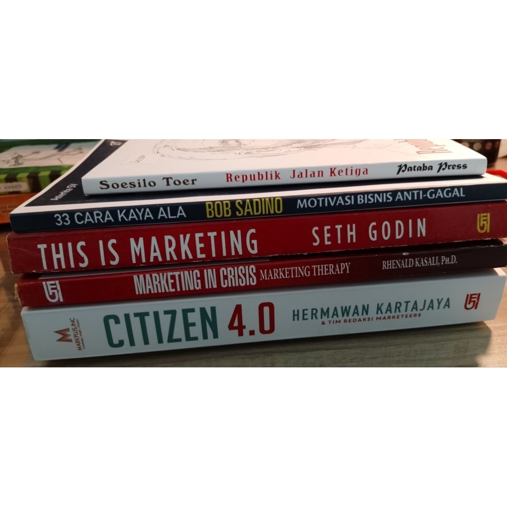 Buku bekas / preloved bisnis dan politik : Republik Jalan ketiga by Soesilo toer , 33 cara kaya ala 