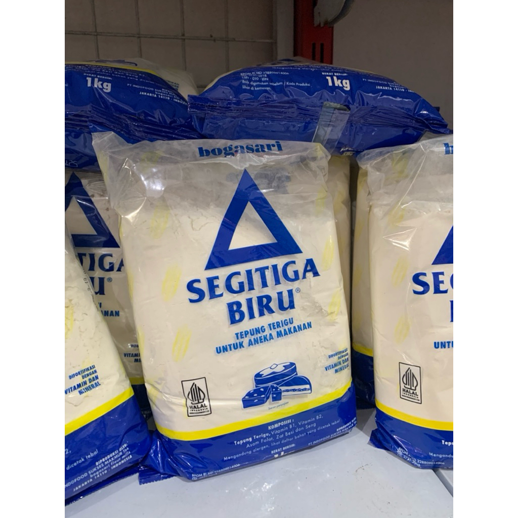 

Tepung Terigu Segitiga Biru 1 kg