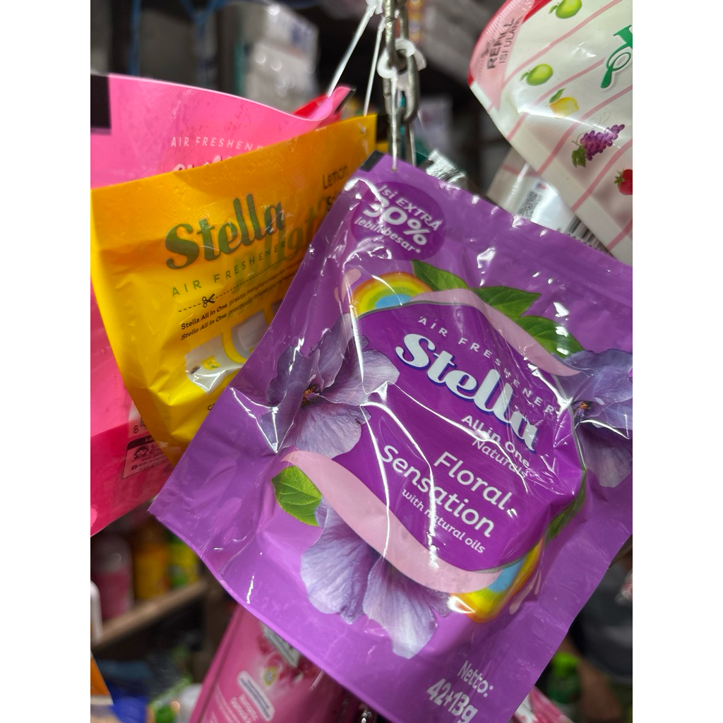 STELLA PENGHARUM RUANGAN GANTUNG