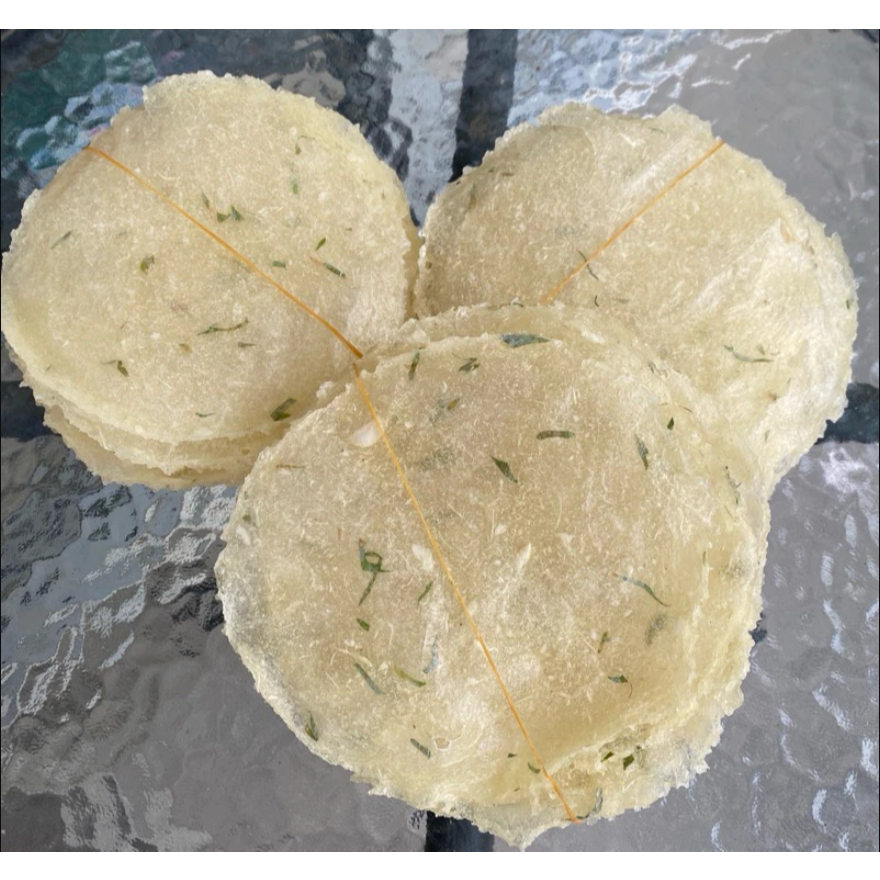 

Kerupuk Singkong Mentah Homemade Lebar Khas Padang Asli 25 Pcs Murah Tanpa Bahan Pengawe