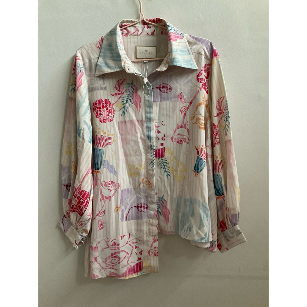 (PRELOVED) Atasan Wearing Klamby L