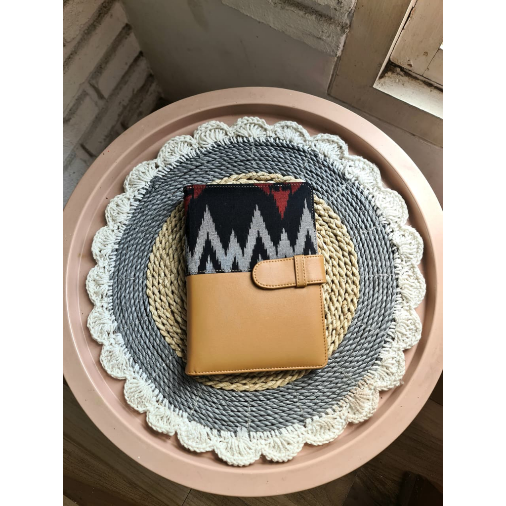 

Adia Buku Agenda Tenun B6