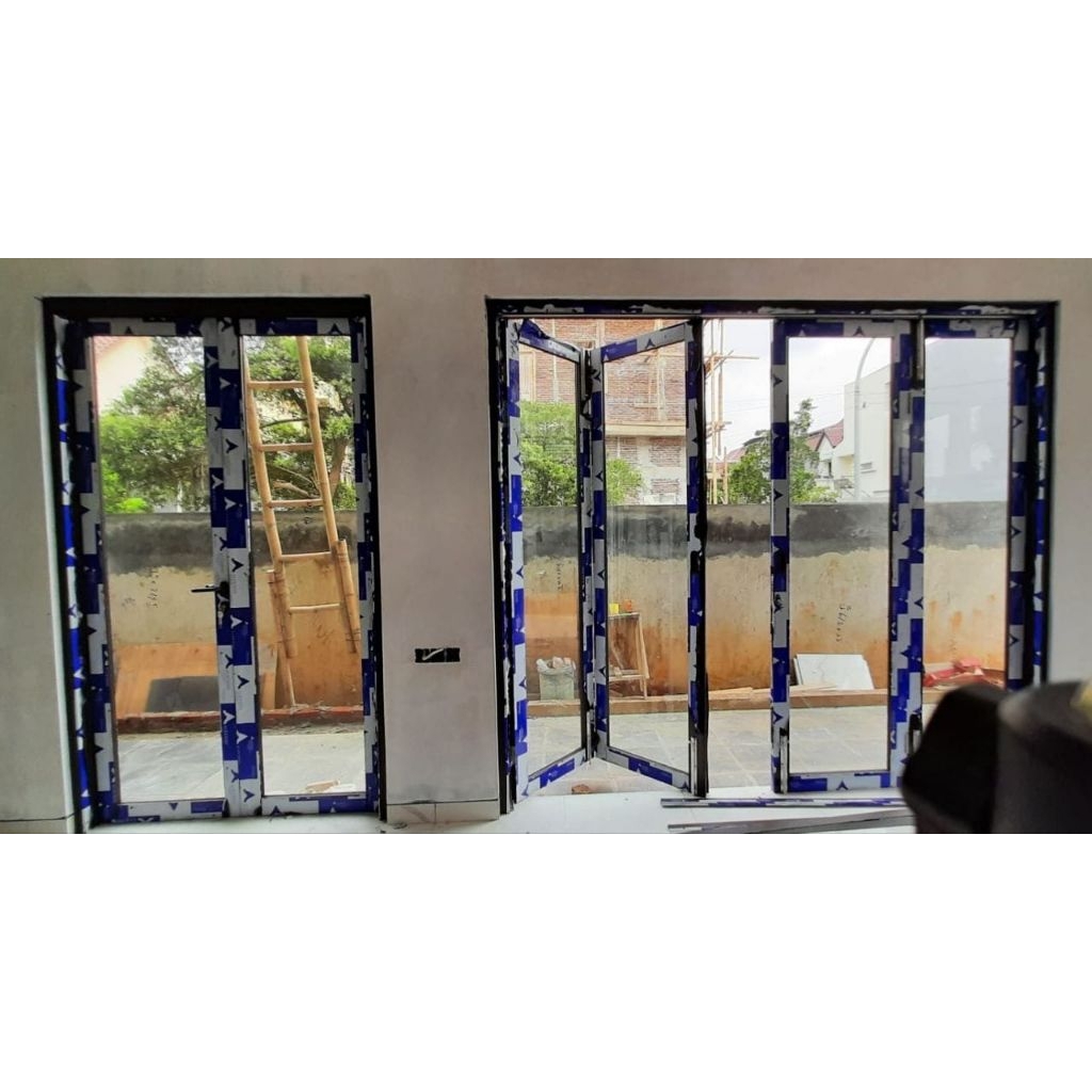 Pintu lipat aluminium 4 Daun