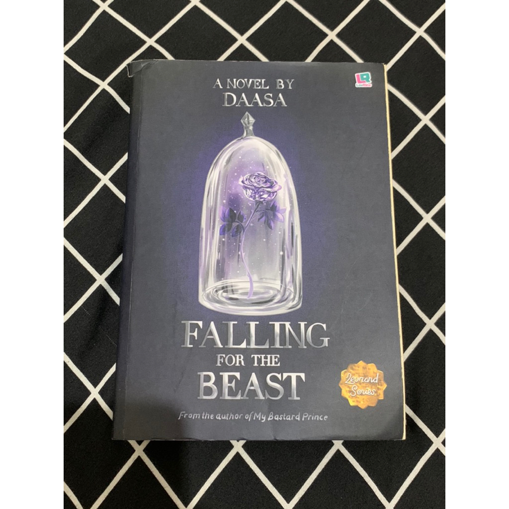 PRELOVED NOVEL - Falling For the Beast by Daasa97