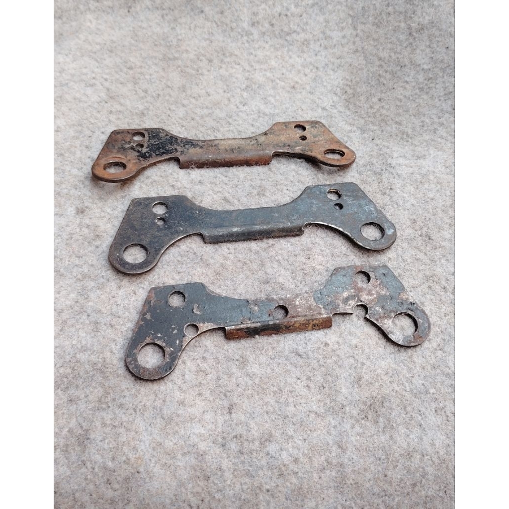 brecket spido cb125 ori brecket speedometer Honda cb 125 ori pangkon speedometer cb125 ori pangkon s