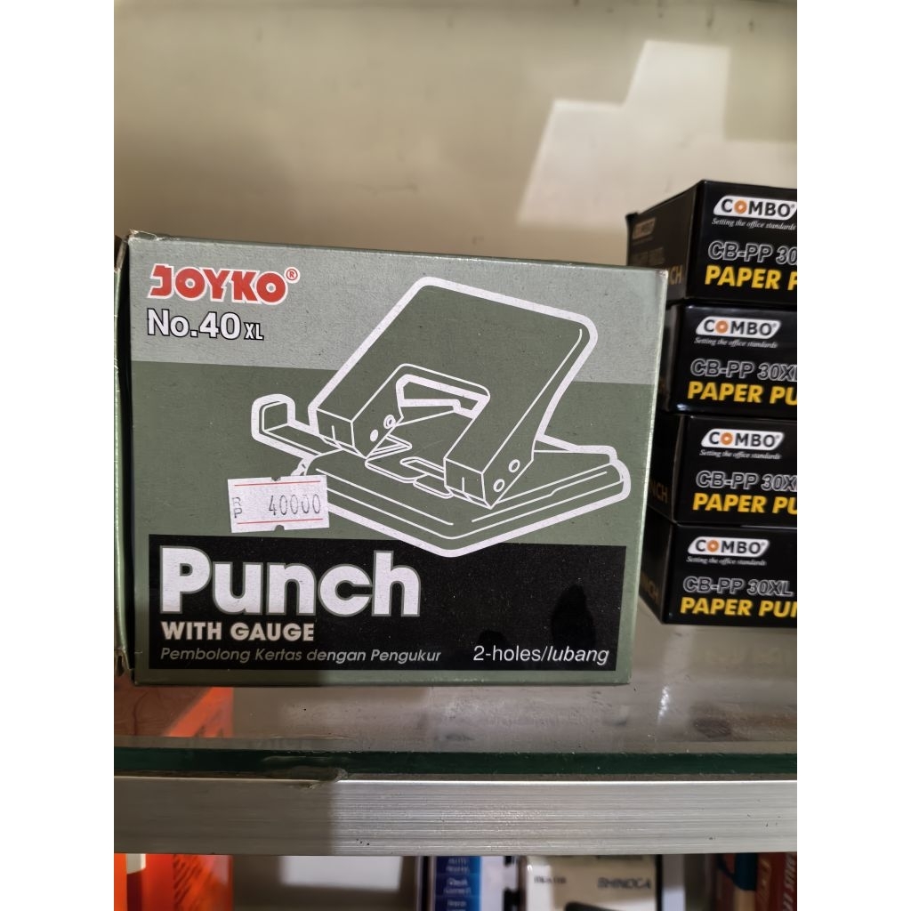 

Pelobang Kertas merk Joyko Ukuran no. 40 XL (1KOTAK)
