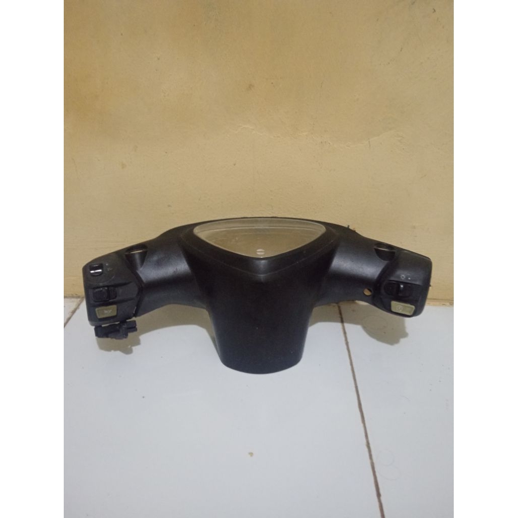 Batok lampu belakang mio sporty + saklar + mika spidometer