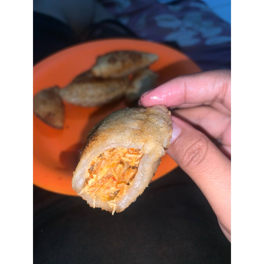 cireng isi ayam suwir pedas / cireng isi / cireng isi ayam suwir