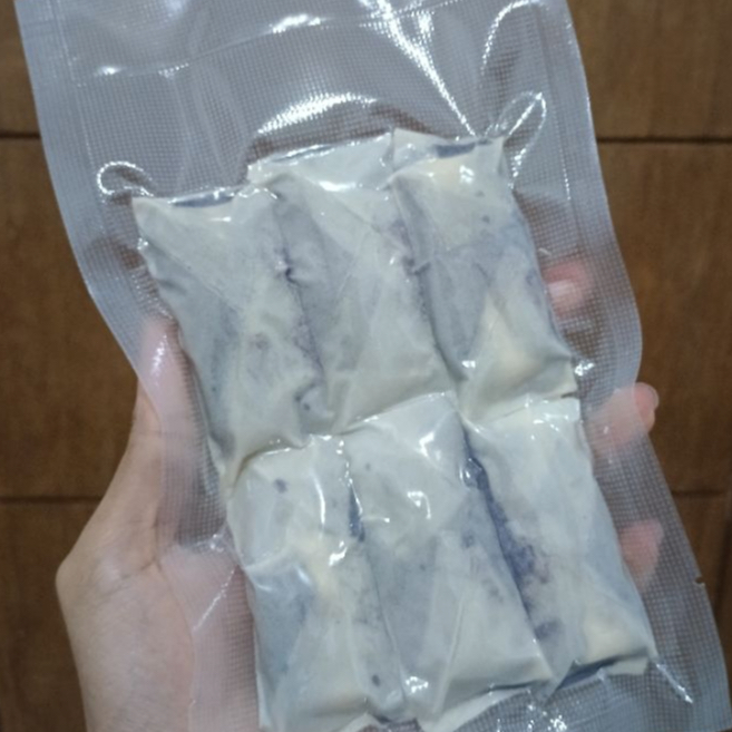 

Goguma Pia Frozen - Lumpia Ubi Ungu dengan isian Keju & Cokelat
