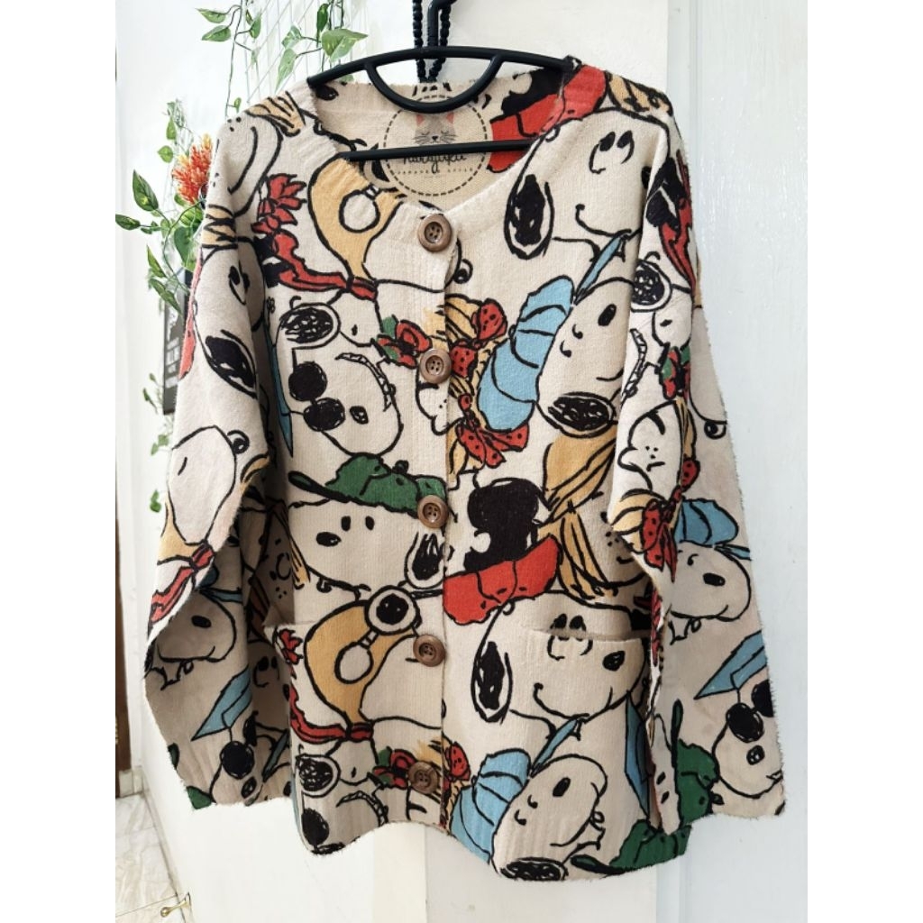[NEW] Cardigan Rajut Motif Karakter Snoopy
