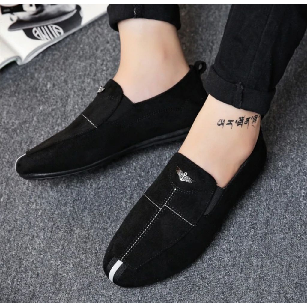 Sepatu Sneakers Slip On Suede Rajut Pria Tanpa Tali Casual Shoes MNOV07