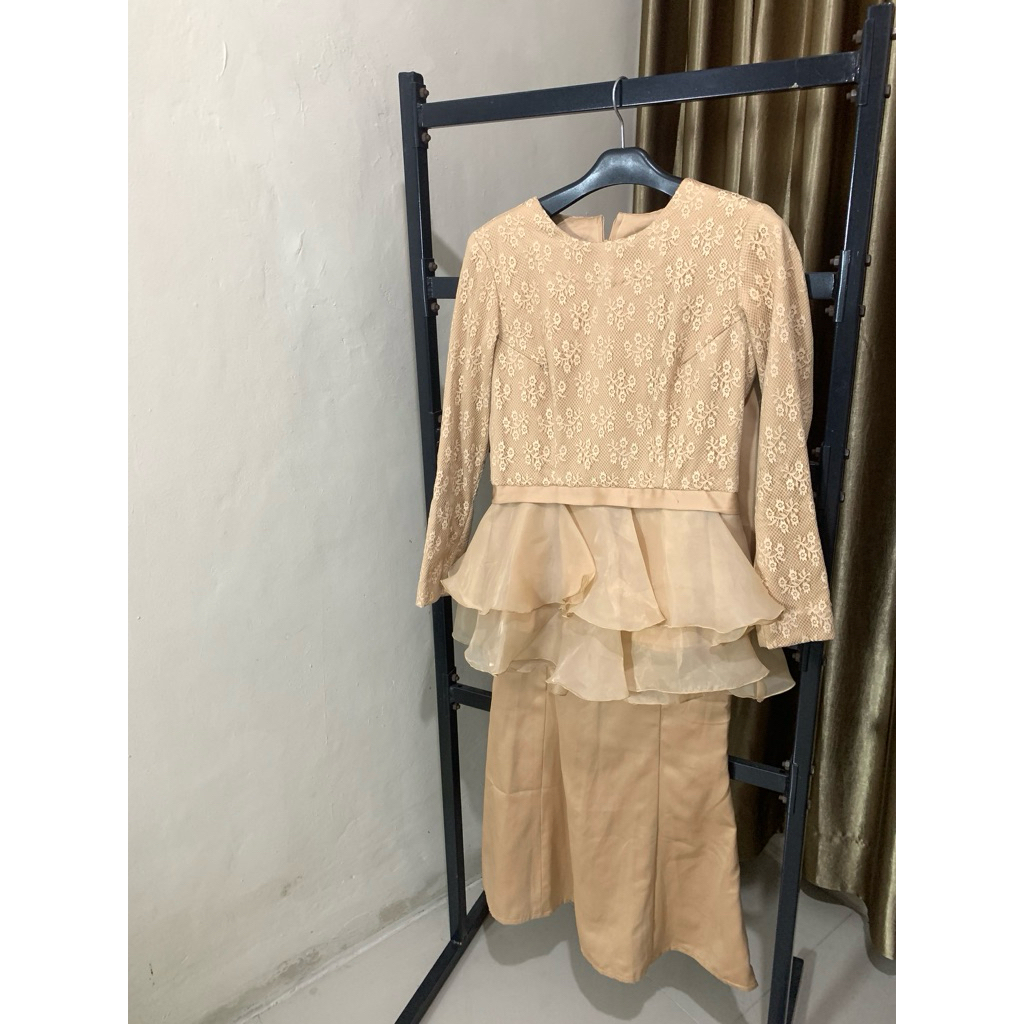 preloved onset brukat/oneset brukat preloved/ preloved set rok brukat/preloved dress brukat/ dress b