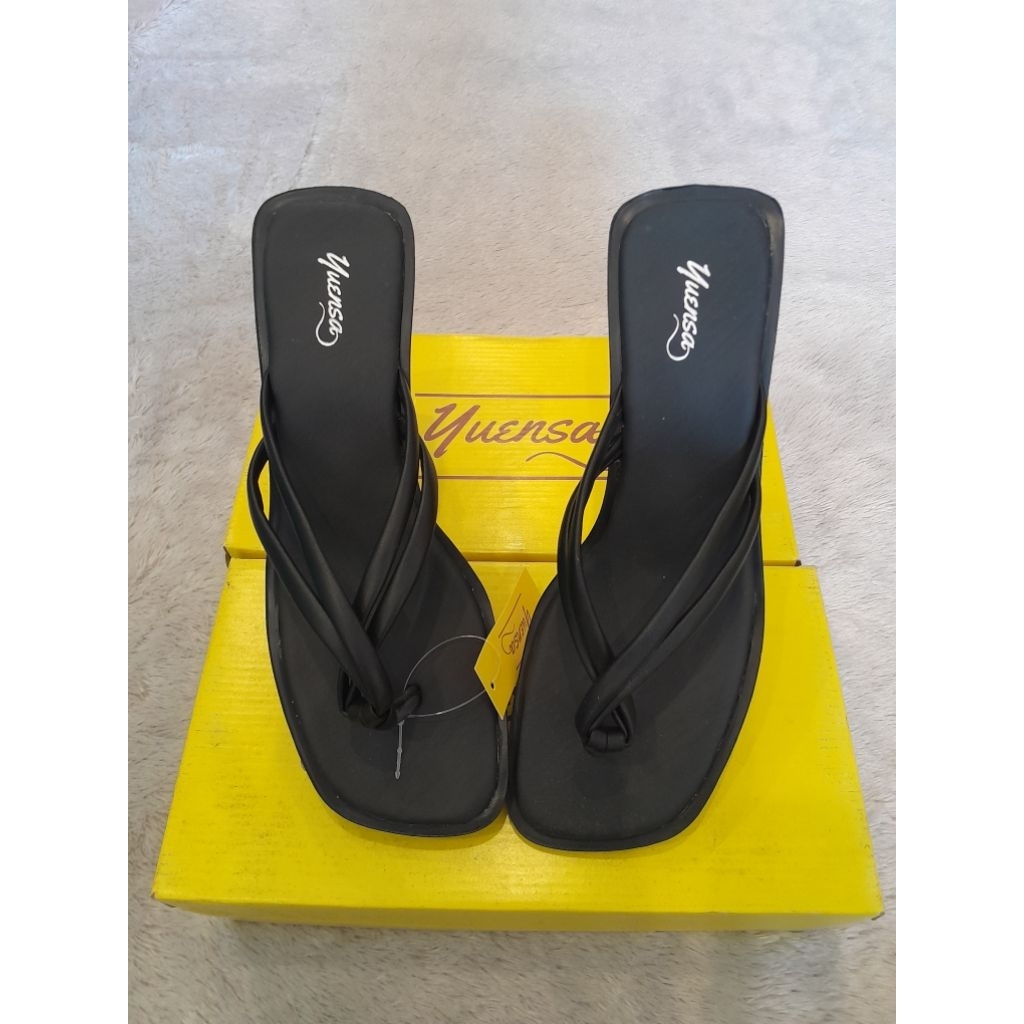 Yuensa Thalia Teffi // Sandal Heels Wanita