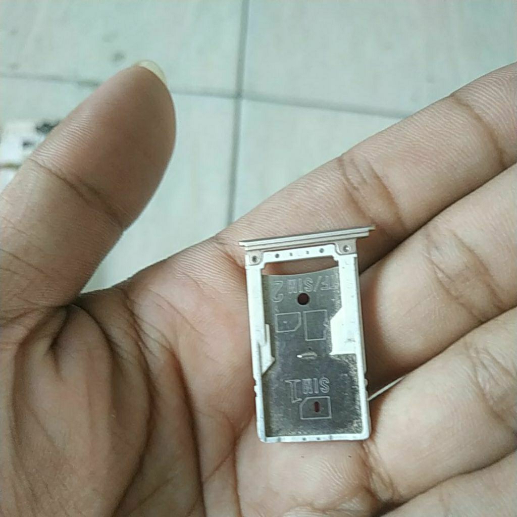 simtray bekas Himax h3 plus