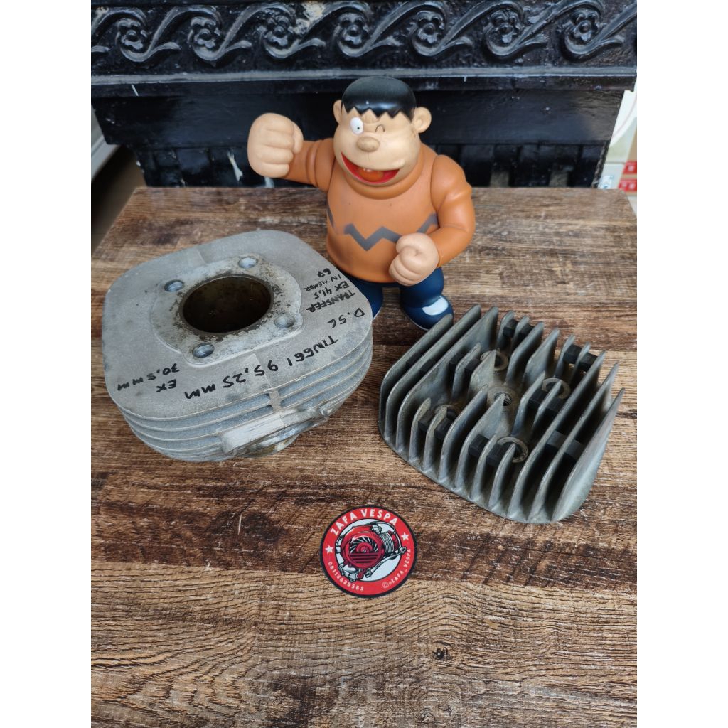 Cylinder Head Kop Block Blok Bureng Boring Yamaha RS125 RS 125 Original NOS