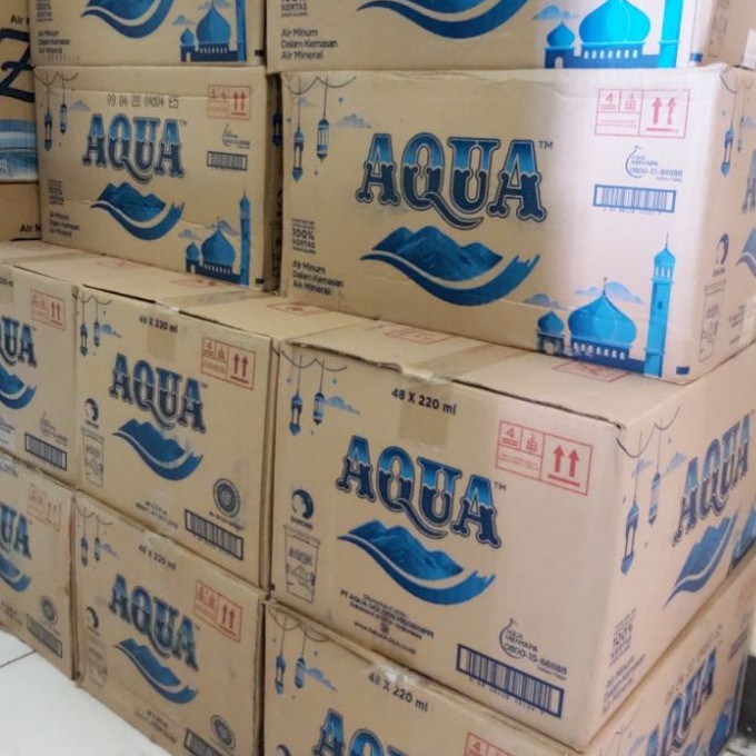 

Aqua gelas 1 dus