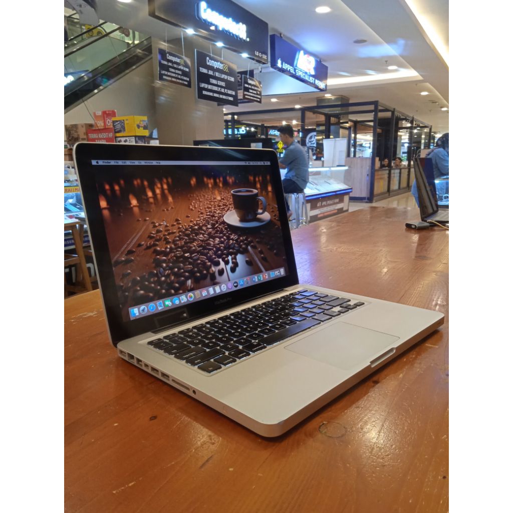 Macbook Pro 13 inch 2012 i5 8/500GB