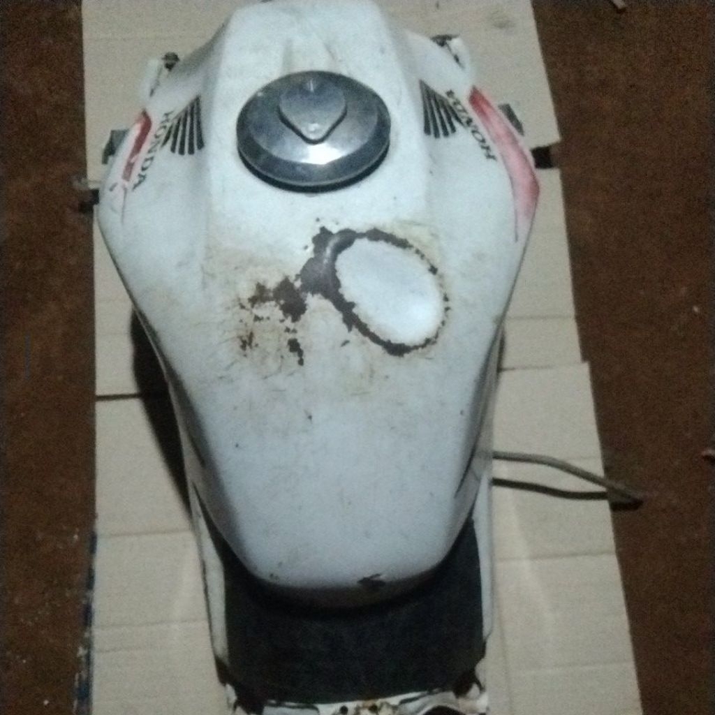 tangki bensin cb 150R bekas