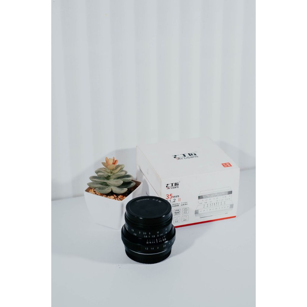 Lensa 7artisans 35mm F1.2 Mark II For Fujifilm