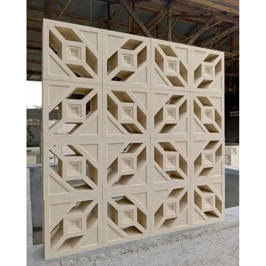 Roster minimalis lubang angin anti tampias