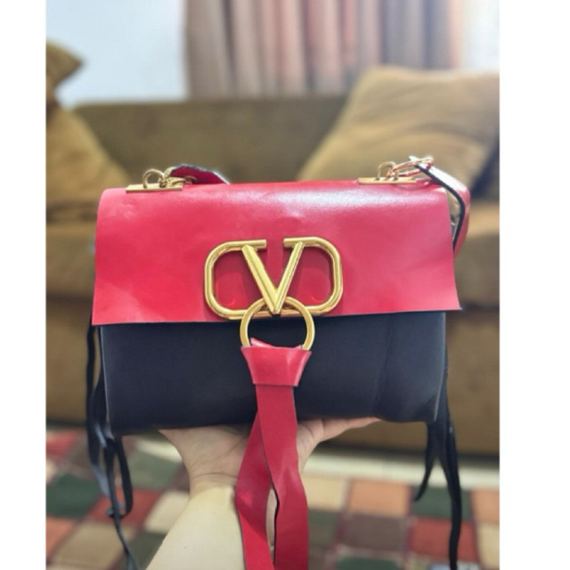 Preloved VALENTINO