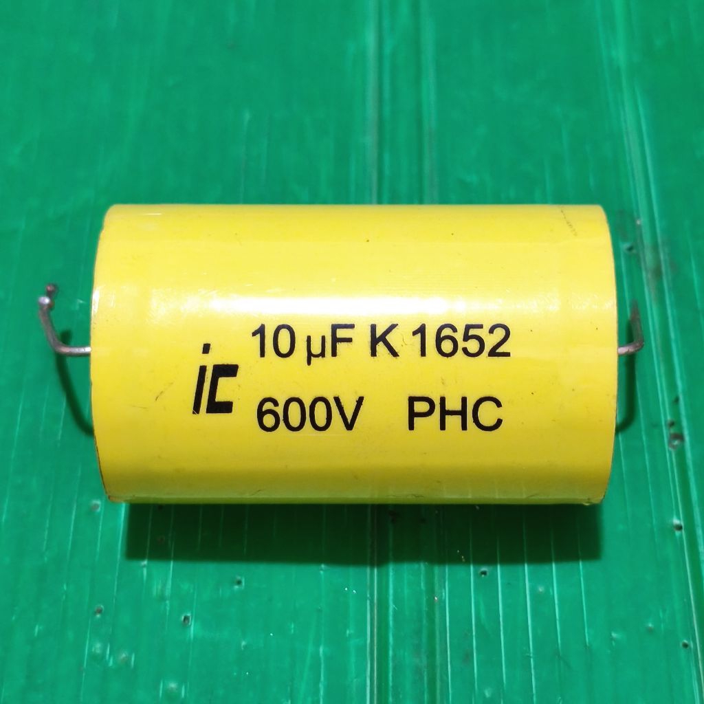 KAPASITOR 600V 10UF PANJANG 5,5