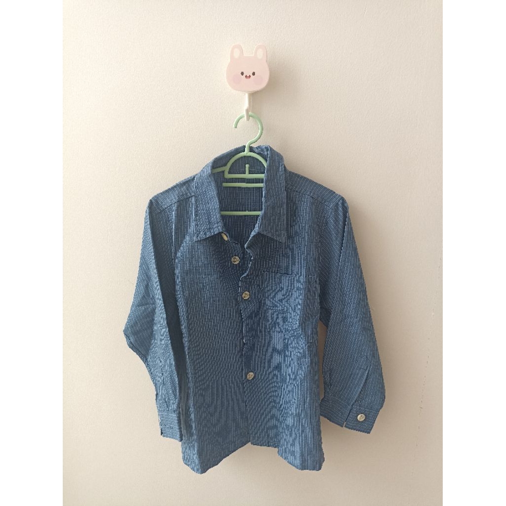 Kemeja anak biru tua bergaris lengan panjang