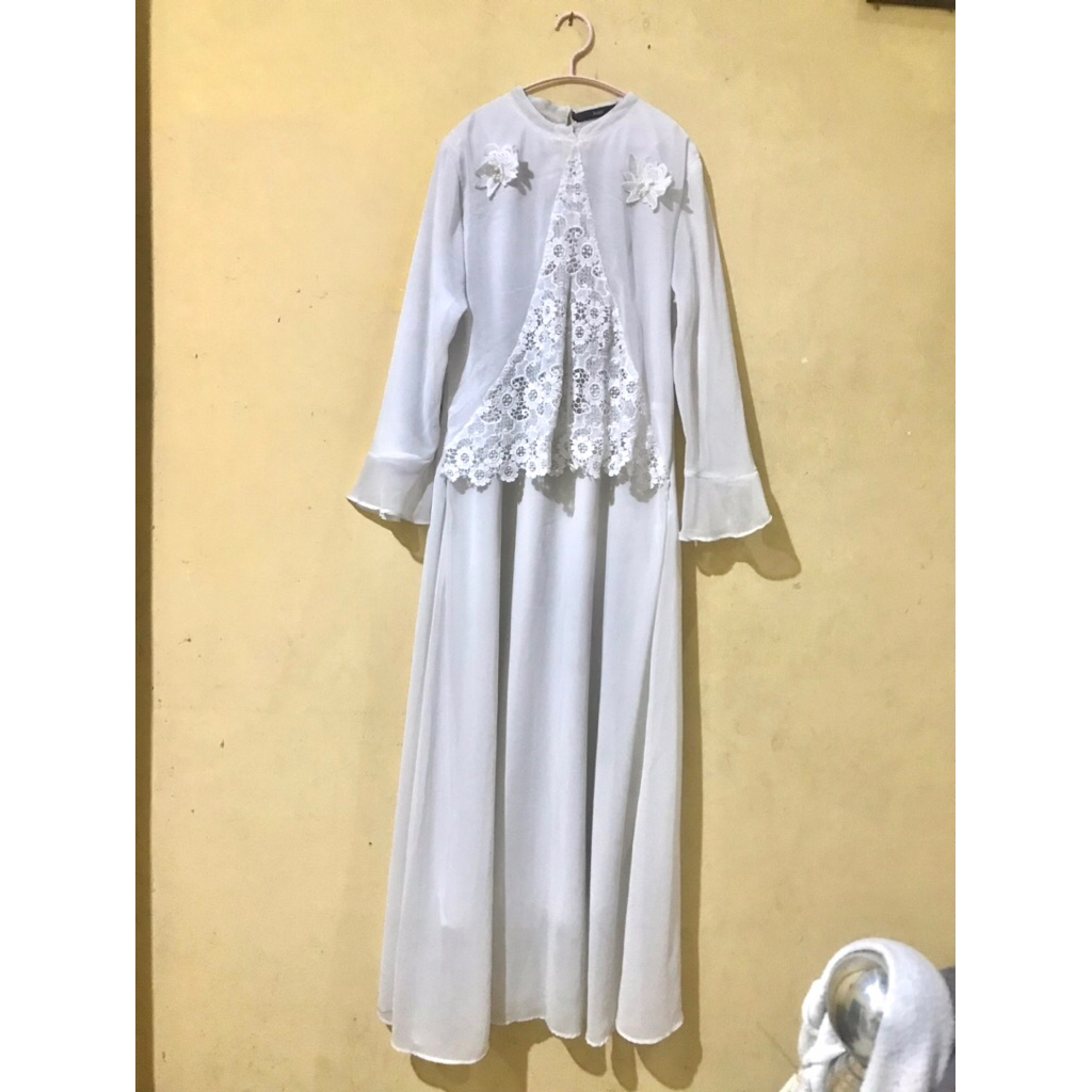 Preloved Dress Gamis Putih Mewah Brand FAME size M