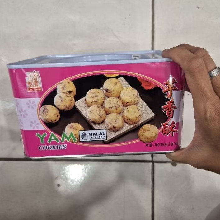

Golden Castle Yam cookies kukis Vegetarian kaleng 700gr