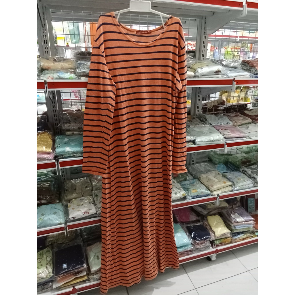 Preloved Dress Dannis