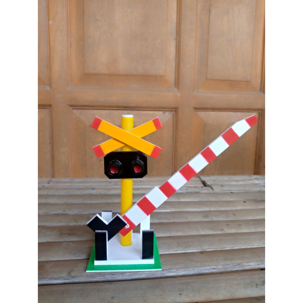 Mainan miniatur Palang Pintu Kereta Api Indonesia   (N1)