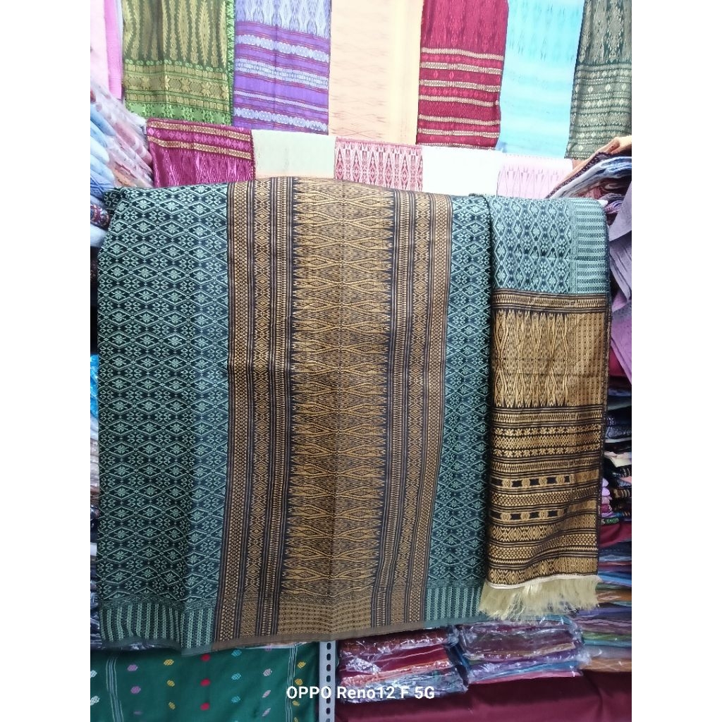 SONGKET TUMTUMAN MESIN ATBM KATUN WARNA HIJAU SAGE TUMPAL GOLD.