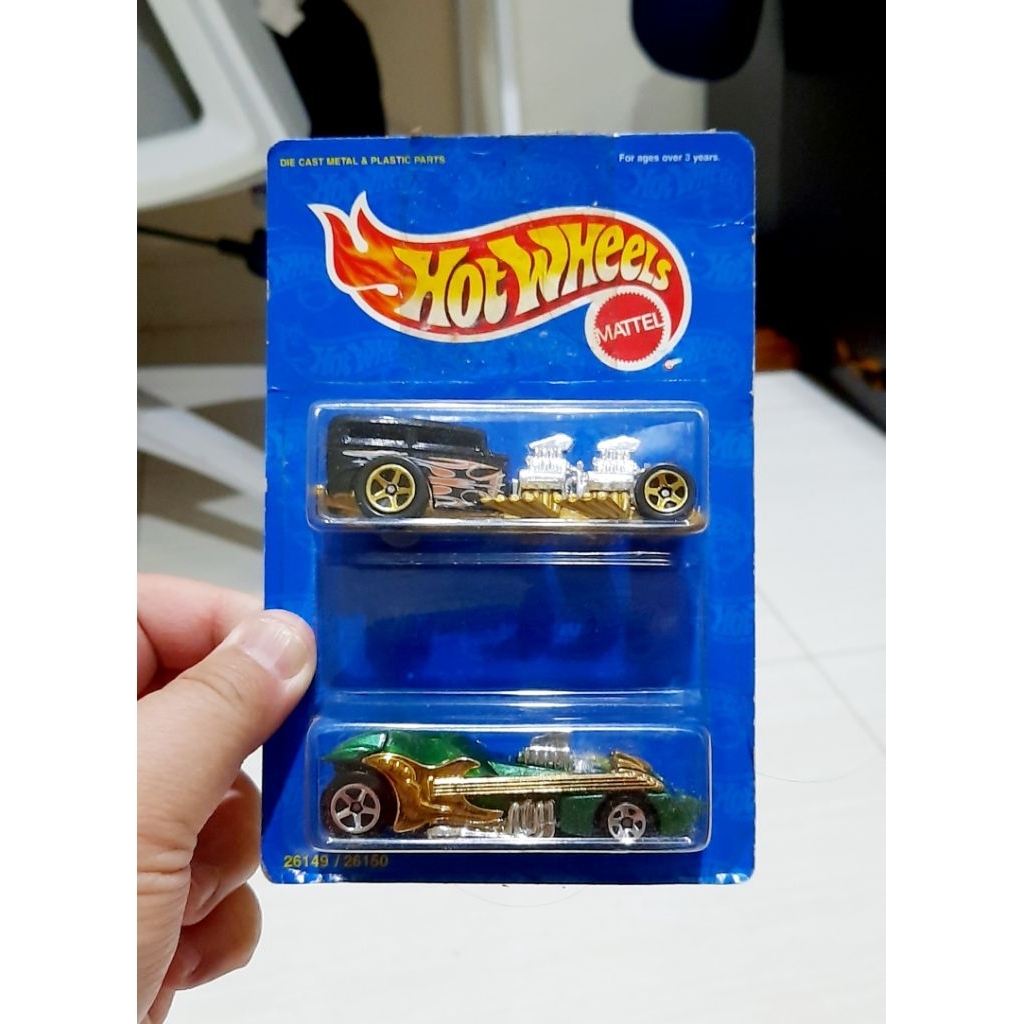 HOT WHEELS 2 PACK BLUE CARD SPECIAL EDITION WAY 2 FAST & TWANG THANG GREEN N GOLD